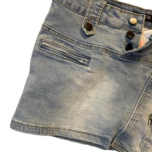 Denim Skort button front pockets belt loops distressed stretch edgy Size 4 - Picture 7 of 9